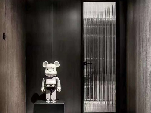 衛(wèi)生間裝什么門？當然極窄平開門!